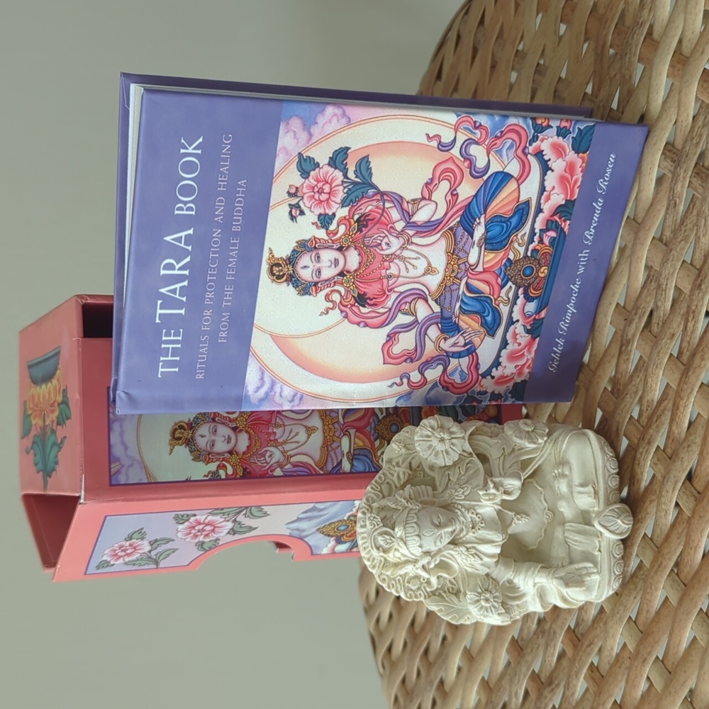 The Tara Box: Rituals for Protection & Healing from the Female Buddha
